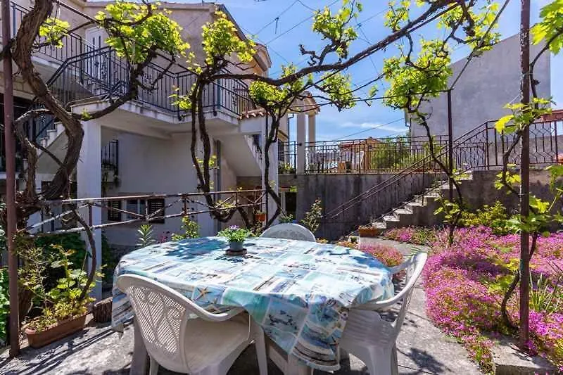 Apartments In Cres/Insel Cres 13668