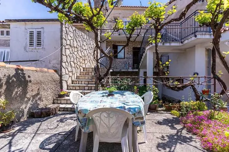 Apartments In Cres/Insel Cres 13668